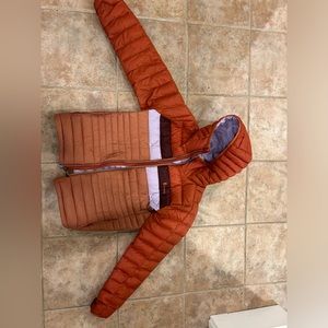 Cotopaxi Women’s Fuego Hooded Down Jacket